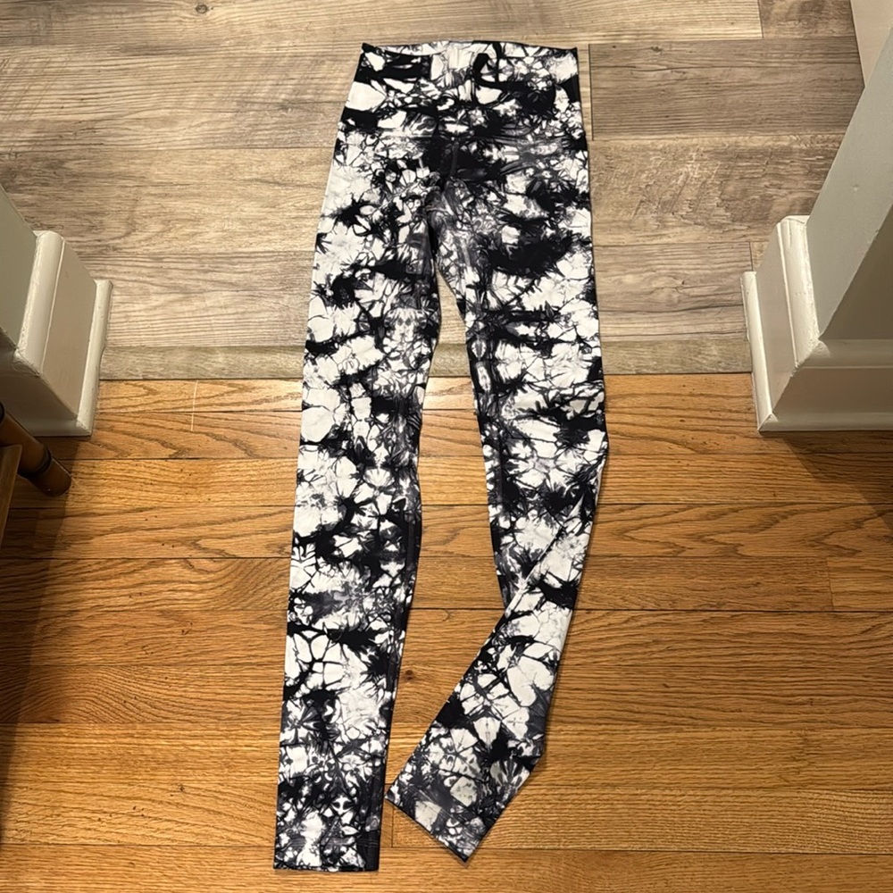 Lululemon Shibori print leggings *luxtreme* RARE